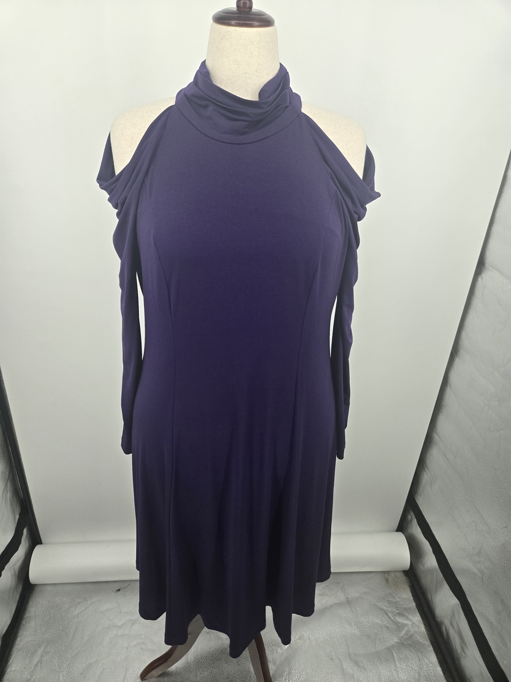 Vicky Tiel Mock Neck Shoulder Cut Out Dress Purple XL NWT (7291)